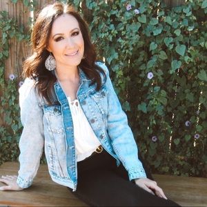 Meet your Posher, Courtney